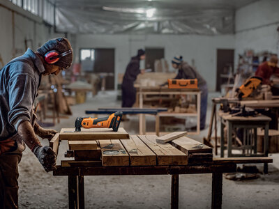 MULTIMASTER. Vaše nejlepší multifunkční nářadí pro zpracování dřeva. ©FEIN MULTIMASTER. Vaše nejlepší multifunkční nářadí pro zpracování dřeva. ©FEIN