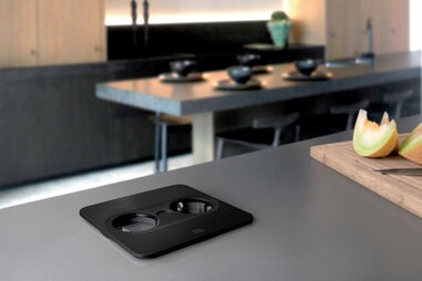 Twist 2 je důmyslným pokračováním a nástupcem mimořádně úspěšné a oblíbené zásuvky Twist.